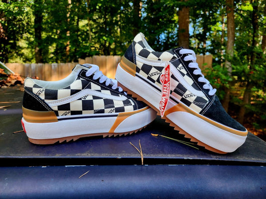 Checkered lace up platform vans